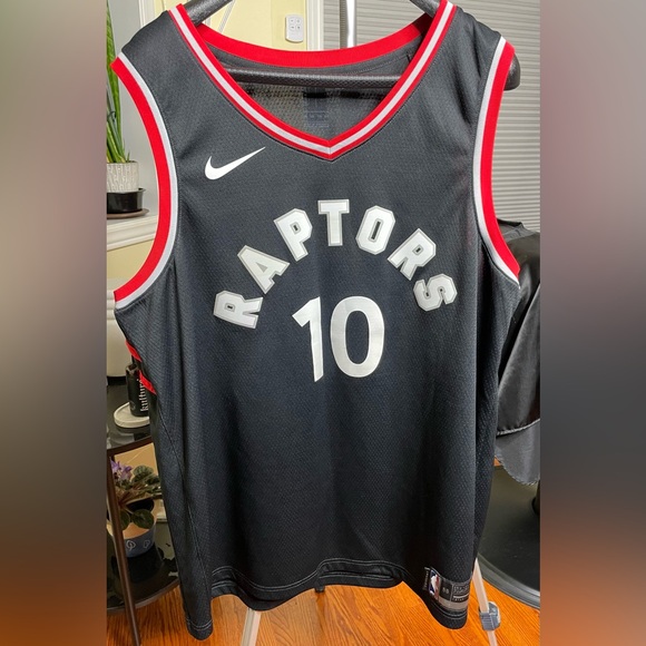 Beautiful Raptors Jersey, 2XL - Picture 1 of 5